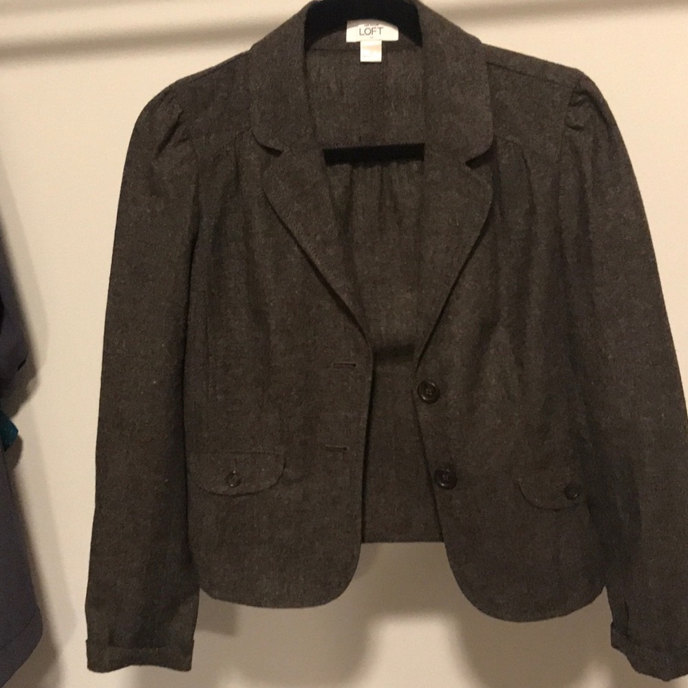 Women’s tweed blazer
